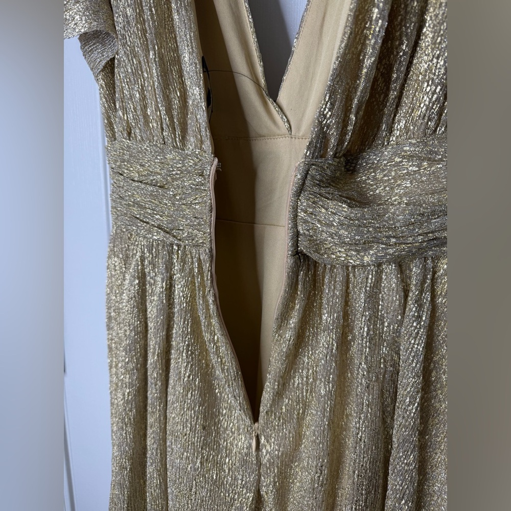LULU’S NWT Gold Metallic Tiered Maxi Dress Plunge V Neck Flutter Sleeve Formal L - Picture 7 of 9